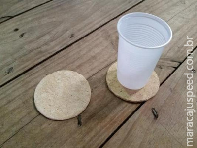 Bióloga mineira quer reciclar bitucas de cigarro e transformar em porta-copos