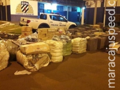 Polícia acha contrabando em caminhão de transportadora e motorista é preso