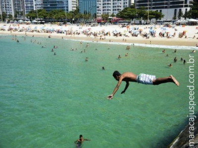 Virada do ano será de muito calor em grande parte do país 