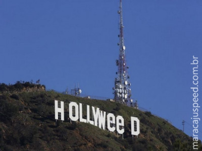  Placa de Hollywood amanhece com nome mudado para trocadilho com maconha