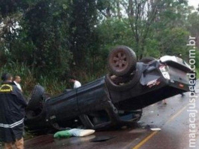 Caminhonete capota em curva e pastor de MS morre em acidente