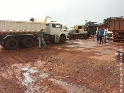 Mecânico morre esmagado por caminhão em oficina
