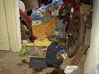 Idoso é encontrado morto dentro de casa