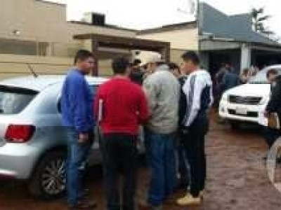 Agiota é recebido a tiros por dupla de moto durante cobrança