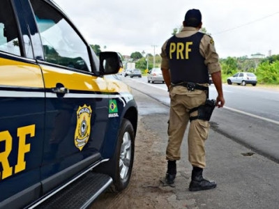 Sogro é preso após pegar carro roubado do genro para dar ‘rolê’