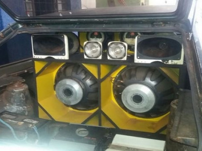 Som alto vira caso de polícia e quatro vão parar na delegacia