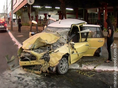 Acidente provoca a morte de motorista e deixa passageiro ferido