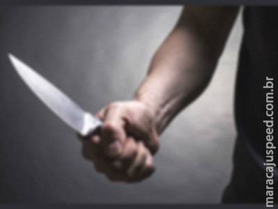 Moça tenta separar briga de casal e acaba esfaqueada duas vezes