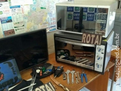 Polícia prende homem e recupera R$ 10 mil em objetos furtados