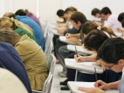 Concursos: 11 órgãos abrem 980 vagas nesta segunda