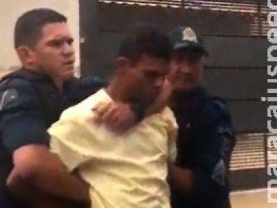 Dupla tenta furtar Mercedes cheia de objetos e acaba presa