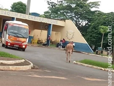 IVINHEMA: Homem é flagrado transitando nu em rodoviária