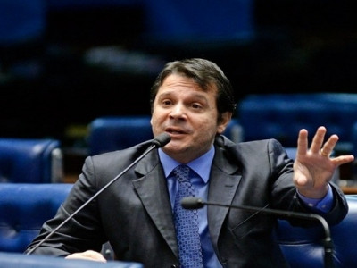 Empregador que atrasar pagamento de salário pode pagar multa