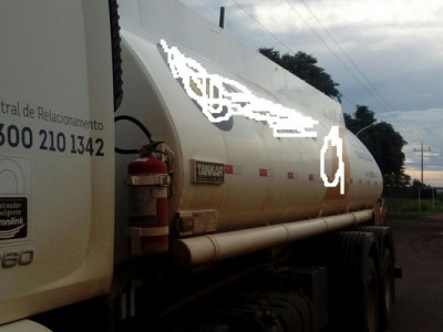 PMA apreende caminhão transportando ilegalmente 15 mil litros combustível