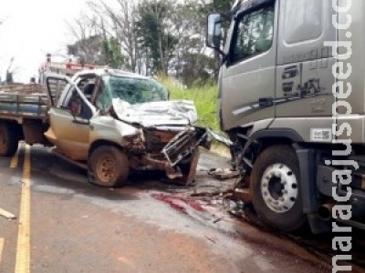 Gerente de fazenda morre em colisão com carreta