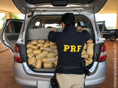 Dois são presos com quase meia tonelada de maconha