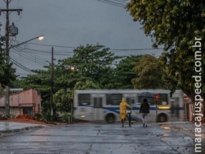 Amanhece chovendo em parte de MS e previsão é de tempo instável