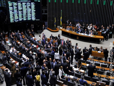 Mais de 90% dos deputados tentarão a reeleição em outubro