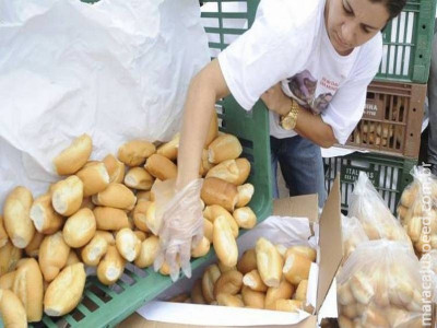 Preços do pão e do macarrão vão subir com alta do dólar