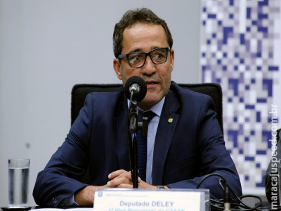 Proposta autoriza pessoas viúvas a retomarem o nome de solteiro