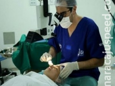 Em mutirão, 96 pacientes passam por cirurgias oftálmicas