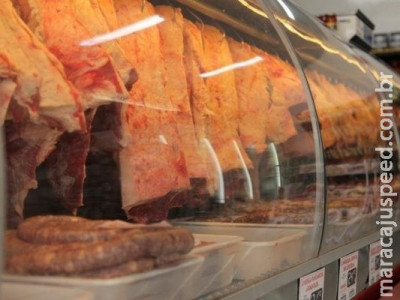 Enquanto preço da carne bovina cai, frango fica até 25% mais caro
