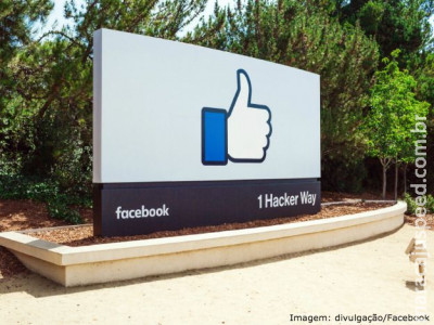  Ex-funcionário afirma que Facebook discrimina negros