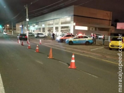 Lei Seca flagra 10 dirigindo embriagados; um jovem foi preso