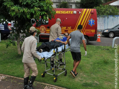 Rapaz é esfaqueado na barriga após sair de conveniência