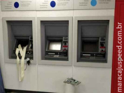 Dupla invade banco e é presa tentando abrir caixa eletrônico