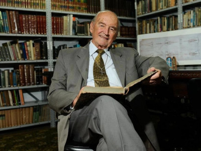 Padre Quevedo morre aos 88 anos em BH