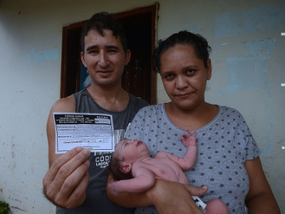 Pais têm de pagar por carteirinha de vacinação dos filhos