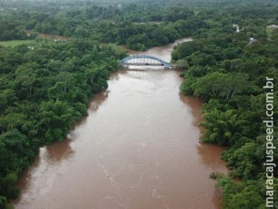 Mesmo sem chuva, nível no Rio Miranda sobe e alerta é mantido