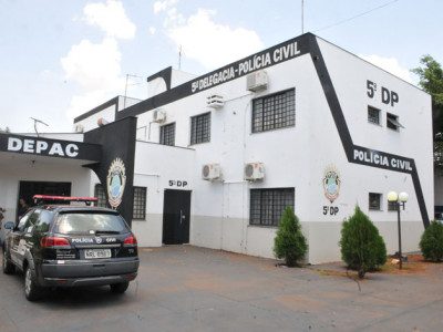 Mulher tem celular roubado e criminoso faz post “da cadeia”