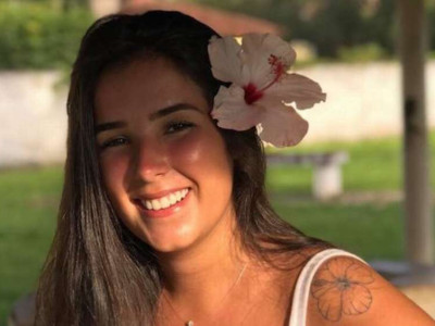 Jovem de 20 anos morre eletrocutada em festival de funk