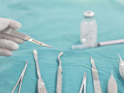 Jovem morre após aplicação de silicone nos glúteos 