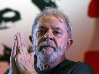 Lula tem pena reduzida e pode sair da cadeia em setembro