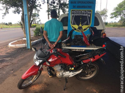 PMR aprende Haxixe em fundo falso de motocicleta