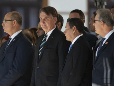 Bolsonaro confirma aumento de validade da CNH