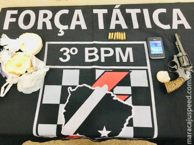 Dupla armada é presa durante planejamento de roubo de carro