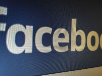 Facebook apaga fake news e contas de extrema-direita