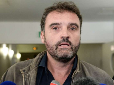 Médico é acusado de envenenar 17 pacientes para 