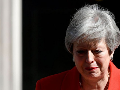 Primeira-ministra britânica anuncia renúncia