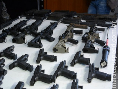 Arsenal de grupo de extermínio é levado para a Polícia Federal