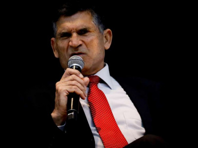 Dinheiro desperdiçado no governo é absurdo, diz ex-ministro