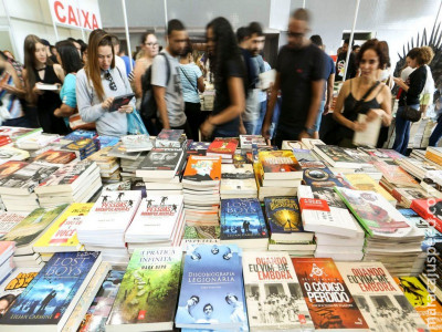 Faturamento do setor editorial diminui 25% em 12 anos