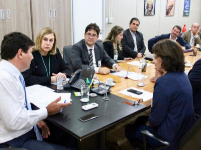 Mandetta libera R$ 25,6 milhões para saúde da Capital