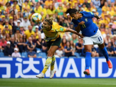 Marta faz, mas Brasil perde para a Austrália de virada