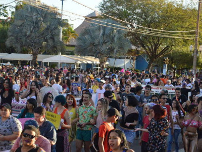 Parada LGBT espera reunir 3 mil pessoas hoje no MS