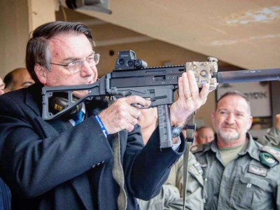 Senado derruba decreto de armas de Bolsonaro